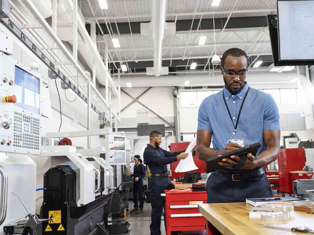 Figure 1: Beyond streamlining processes, manufacturing facilities can expect to see more accurate production and fewer disruptions. Courtesy: Verizon